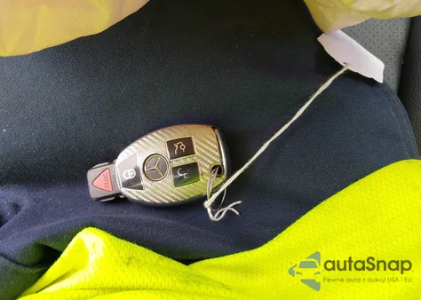 2015 Mercedes-Benz C 300 4Matic/Luxury 4Matic/Sport 4Matic из США, поврежденный, VIN 55SWF4KB5FU020235